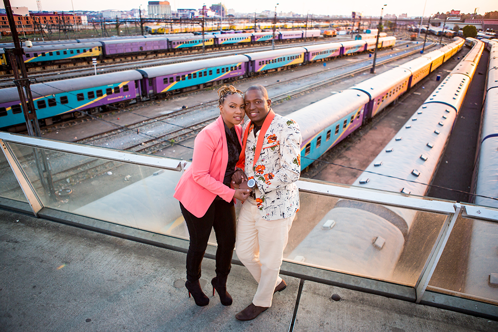 Amanda & Rodney E-Shoot – Photos